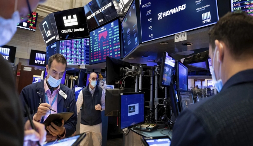 Γουόλ Στριτ: Ιστορικό ρεκόρ για Dow Jones, πρώτη φορά πάνω από 33.000 μονάδες