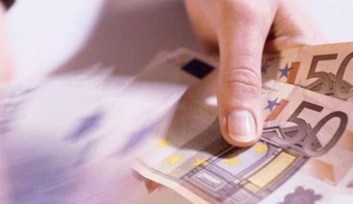 Θλιβερό «μετάλλιο»: Η Ελλάδα 3η στην υπερφορολόγηση στην ΕΕ – Παρακρατείται το 40% του εισοδήματος
