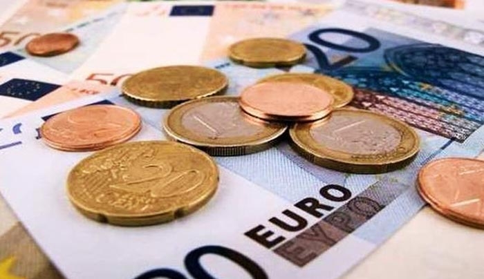 Πρόγραμμα ανθρωπιστικής κρίσης - Ποιοι οι δικαιούχοι για δωρεάν ρεύμα και κάρτα σίτισης