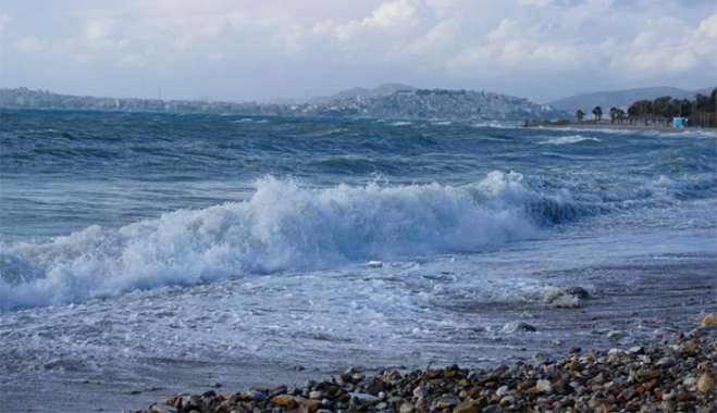 Καιρός σήμερα: Ισχυροί άνεμοι και μικρή πτώση της θερμοκρασίας