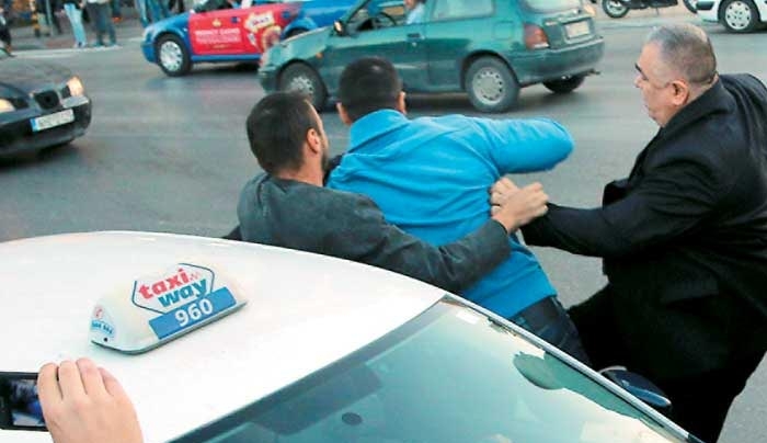 Εδειραν βουλευτή της Χρυσής Αυγής στο συλλαλητήριο τον Ποντίων στη Θεσσαλονίκη (βίντεο)