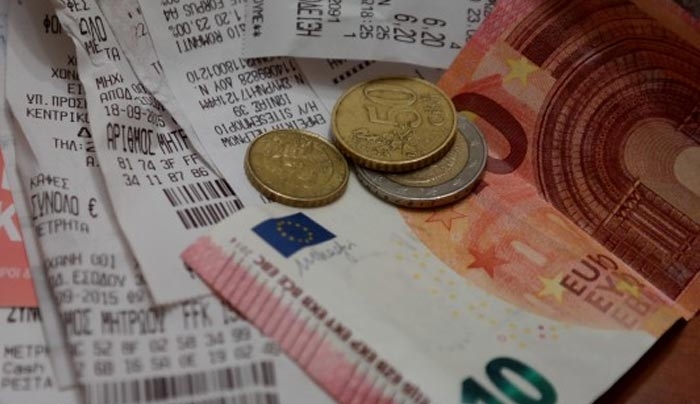 Κόβουν αφορολόγητο, μειώνουν συντάξεις – Σοκ από τη διαπραγμάτευση