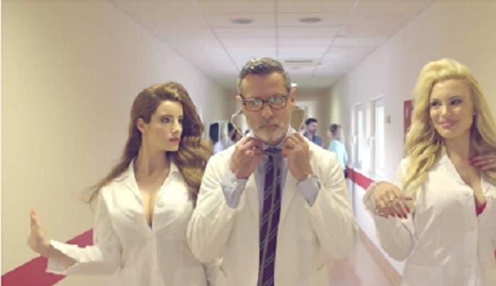 Το απίστευτο βίντεο του Εθνικού Κέντρου Αιμοδοσίας με τις σέξι νοσοκόμες!