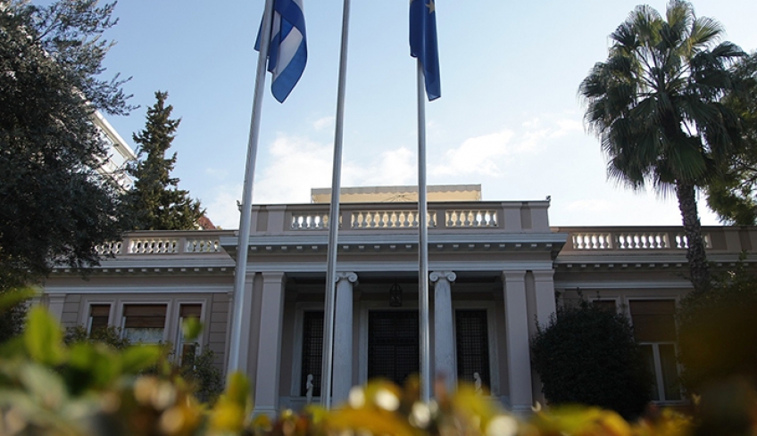 «Σχίσμα» για τη μισθοδοσία των κληρικών- Μαξίμου: Ευθύνη της πολιτείας το μισθολογικό καθεστώς των κληρικών - ΑΝΕΛ: Στηρίζουμε την εκκλησία