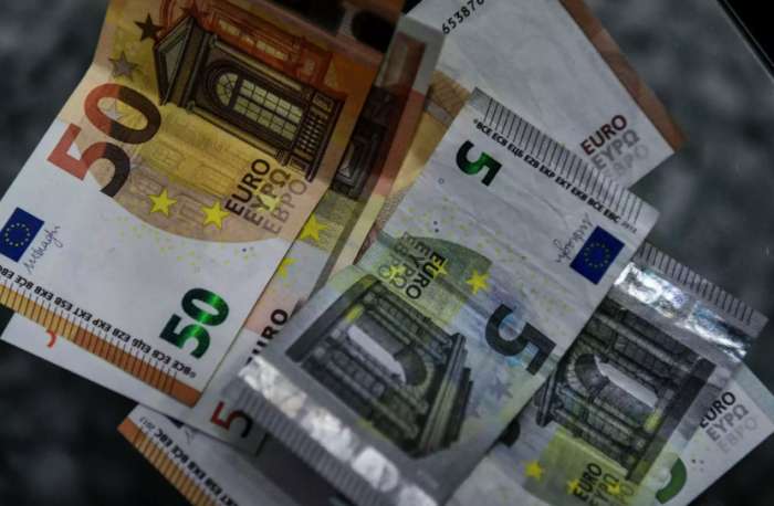 Εφορία: Αλλάζει εκ βάθρων το σύστημα των τεκμηρίων διαβίωσης – μεσοσταθμική μείωση κατά 30% από το 2025