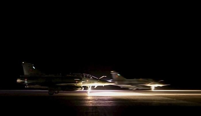 Νέες γαλλικές αεροπορικές επιδρομές κατά του Ι.Κ. στη Ράκα