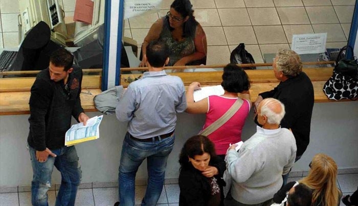Βροχή κατασχέσεων από την εφορία