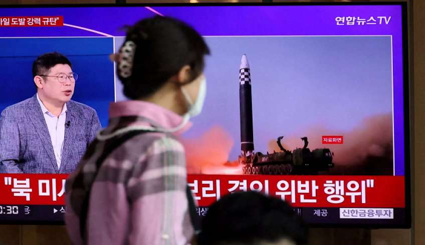 Βόρεια Κορέα: Εκτόξευσε 8 βαλλιστικούς πυραύλους – Απάντηση στα γυμνάσια ΗΠΑ και Νότιας Κορέας