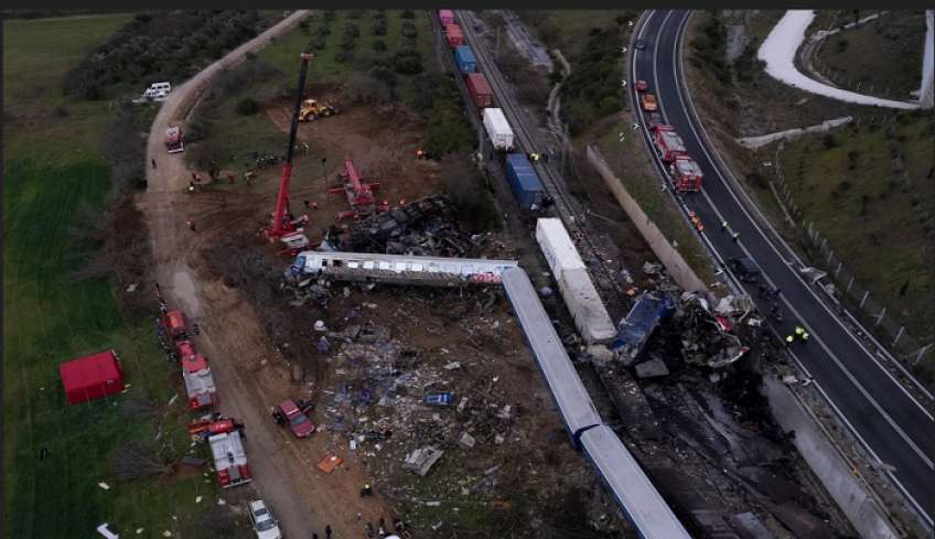 Σύγκρουση τρένων στα Τέμπη: 36 οι νεκροί, 66 οι τραυματίες στα νοσοκομεία -Στο «φως» τα αίτια της τραγωδίας