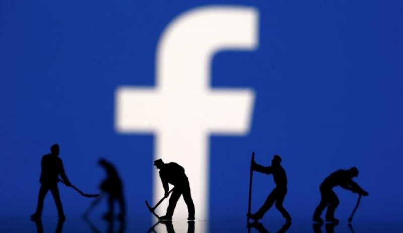 Facebook ώρα μηδέν – Εφιάλτης οι αποκαλύψεις για τον Μαρκ Ζάκερμπεργκ