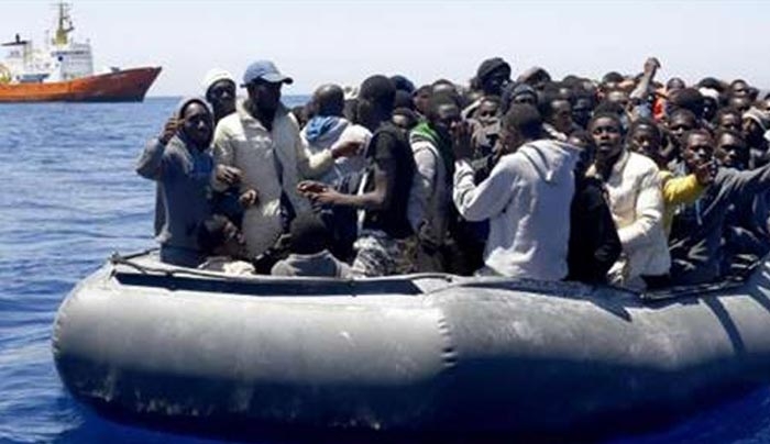 Σχεδόν 850 πρόσφυγες και μετανάστες στη Λιβύη σε μία μέρα