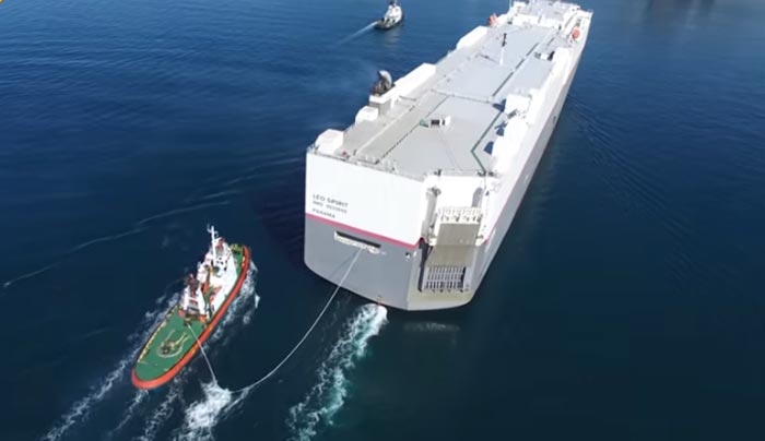 Στο λιμάνι του Πειραιά το μεγαλύτερο πλοίο μεταφοράς αυτοκινήτων της Nissan