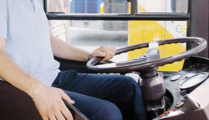 Βίντεο: Ένας οδηγός λεωφορείου έπαθε ΣΟΚ όταν παρατήρησε πως στα πίσω καθίσματα…