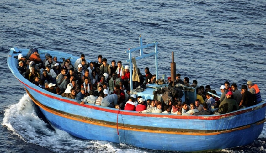 Τραγωδία στη Μεσόγειο: Τουλάχιστον 150 μετανάστες πνίγηκαν ανοικτά της Λιβύης