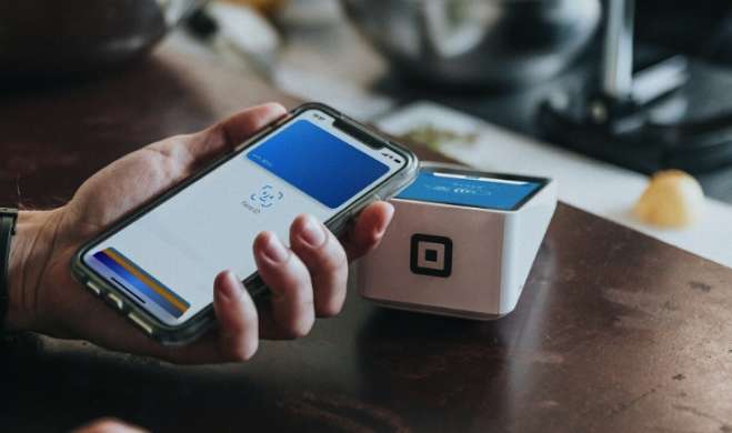 Μείωση 50% στις χρεώσεις των POS - Για ποιες συναλλαγές και σε ποιες περιπτώσεις