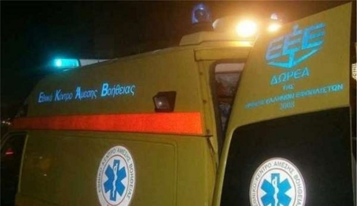 Τραγωδία στη Νίκαια: Ασθενοφόρο συγκρούστηκε με μηχανή - Νεκρός ο οδηγός της μοτοσυκλέτας