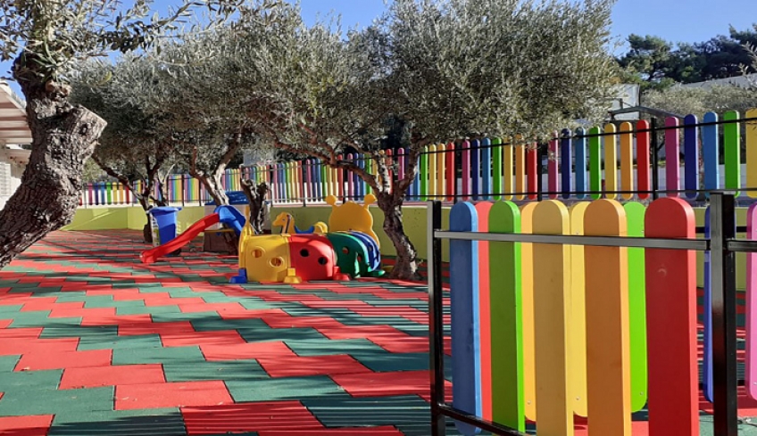 Κως: Σύγχρονη και ασφαλής διαμόρφωση αύλειου χώρου νηπιαγωγείων