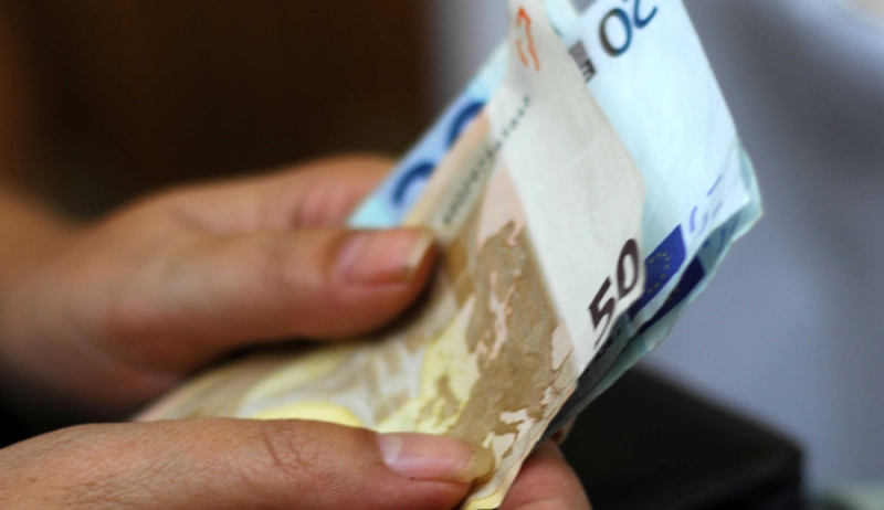 Τι θα γίνει με την “13η σύνταξη” &amp; το στεγαστικό επίδομα -Ποιοι θα πάρουν τα χρήματα