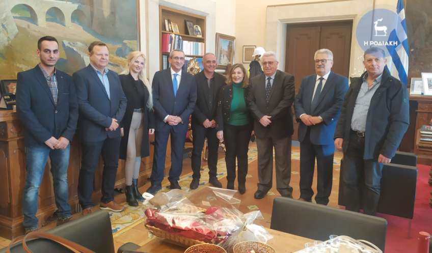 Γ. Χατζημάρκος: «Δεν υπάρχουν πολίτες β’ κατηγορίας και νησιά άγονης γραμμής...»