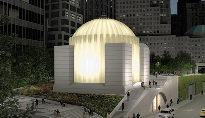 Ο ναός του Αγίου Νικολάου «φωτίζει» το «Σημείο Μηδέν» της Νέας Υόρκης (εικόνες, βίντεο)