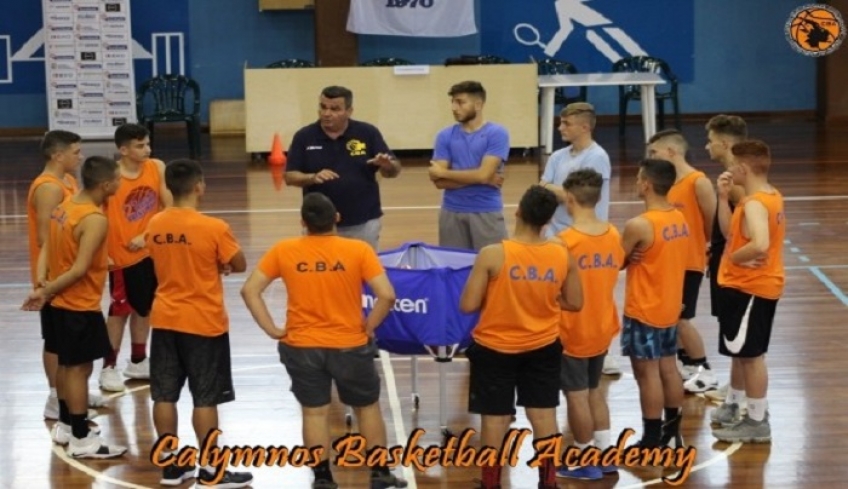 Άντεξε για ένα ημίχρονο η Ακαδημία