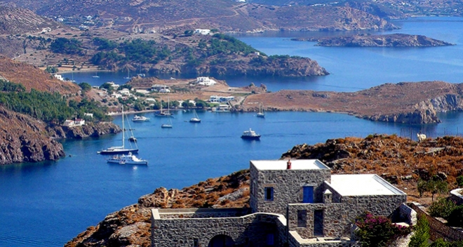 Σύσκεψη για τον τουρισμό στην Πάτμο με Κεφαλογιάνη και Βαρβιτσιώτη (video-ρεπορτάζ)