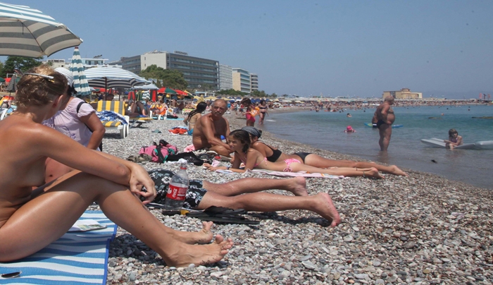 Συστάσεις στους τουρίστες για την Ελλάδα: Εχετε μαζί σας μετρητά