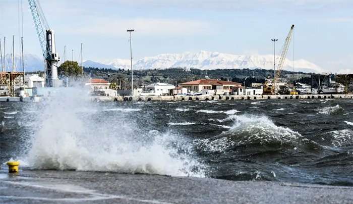 Καιρός σήμερα: Άνεμοι 6 μποφόρ στην Αττική, έως 38 βαθμούς η θερμοκρασία στη χώρα – Πού θα βρέξει