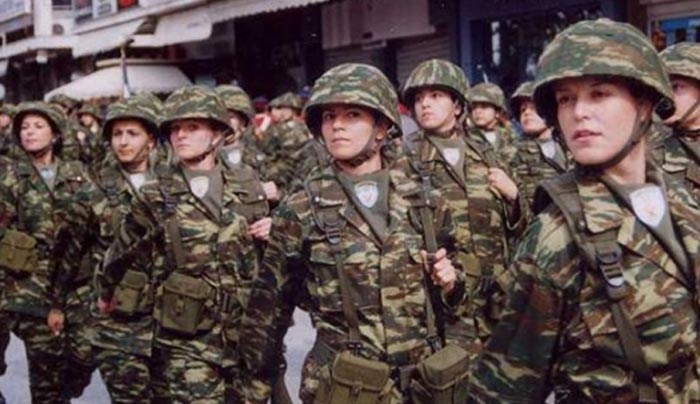 ΣτΕ: Ισότιμα και σε επιχειρησιακές μονάδες του στρατού θα συμμετέχουν οι γυναίκες