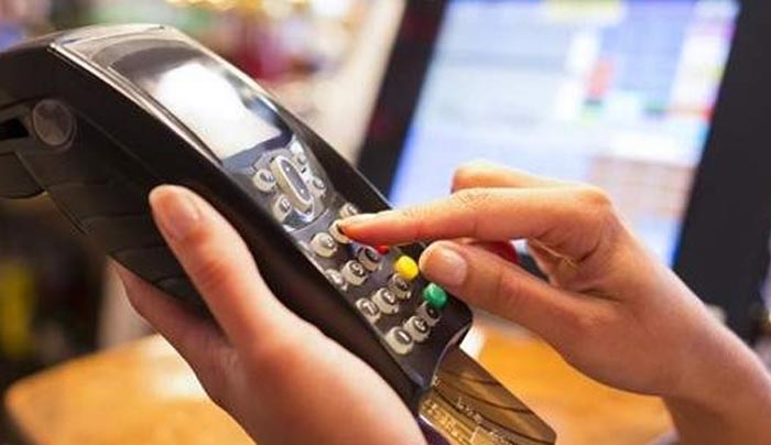 Συνήγορος Καταναλωτή: Τέλος στις επιβαρύνσεις για πληρωμές με κάρτες