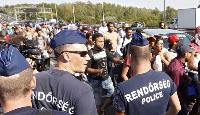 Το πρώην σοβιετικό μπλοκ γίνεται... αντιμεταναστευτικό - Κεραυνοί Μοσκοβισί