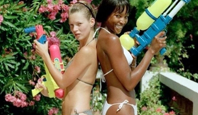 H Naomi Campbell και η Kate Moss είναι στην Πάτμο