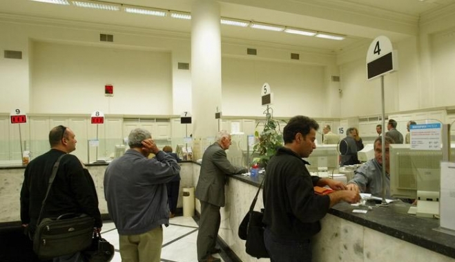 Πότε βλέπει ο Στουρνάρας άρση των capital controls