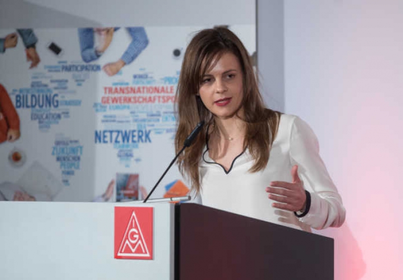 Αχτσιόγλου: «Κούρεμα» προσαυξήσεων και 120 δόσεις για οφειλές στα ταμεία