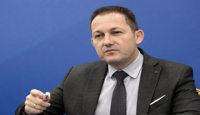 Επιστολή Πέτσα στους δημάρχους για την επιτάχυνση των εμβολιασμών