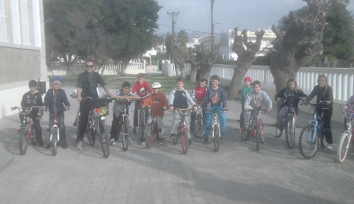 Ποδηλατάδα και σωστή οδηγική συμπεριφορά - Από τον Σύλλογο διδασκόντων Δημοτικού Σχολείου Καρδάμαινας