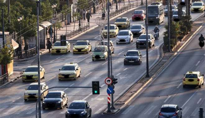 Έρχονται τα τέλη κυκλοφορίας με τον μήνα: Ανοίγει 1η Απριλίου το myCAR για άρση ακινησίας οχημάτων