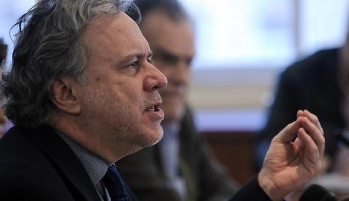 Πώς θα ασφαλίζονται τελικά οι εργαζόμενοι με «μπλοκάκι»