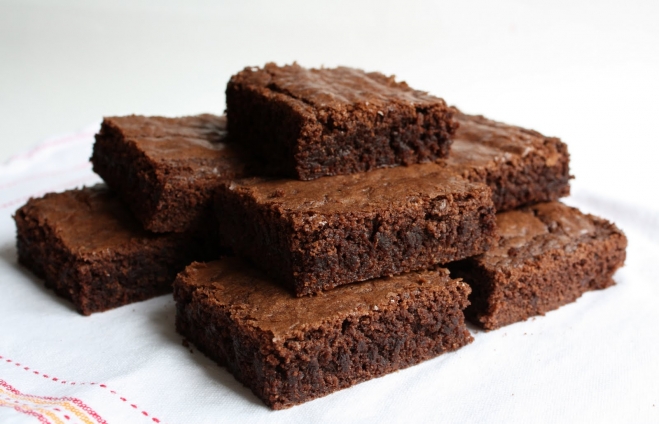 Brownies με 3 υλικά σε 4 βήματα!
