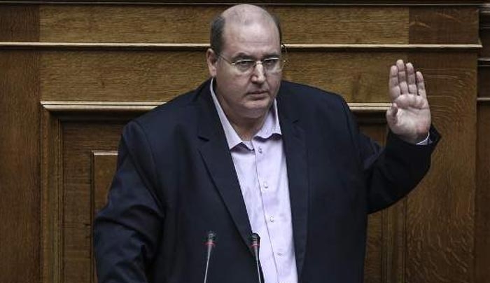 Ο Φίλης αλλάζει και το μάθημα της Ιστορίας -Κόβει περσικούς πολέμους και Μ. Αλέξανδρο