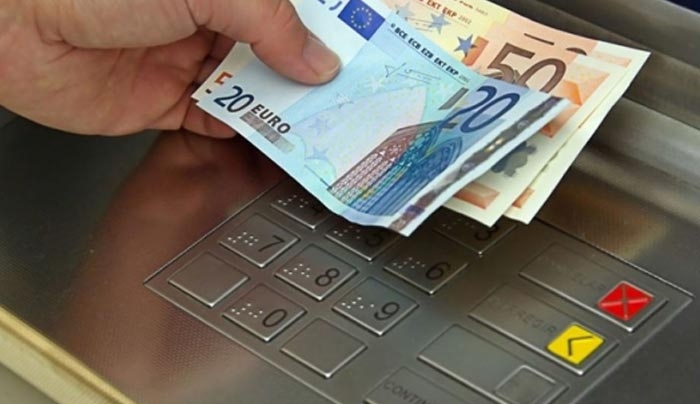 Στα 840 ευρώ κάθε δύο εβδομάδες το όριο ανάληψης - Οι 7 αλλαγές