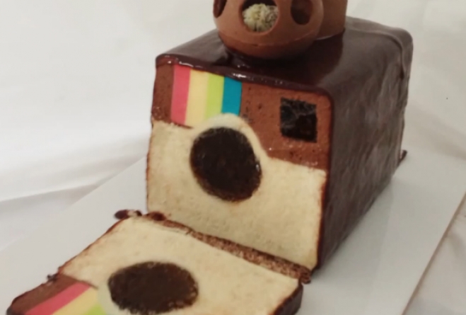 Μάθε πώς να φτιάξεις το δικό σου Instagram κέικ!