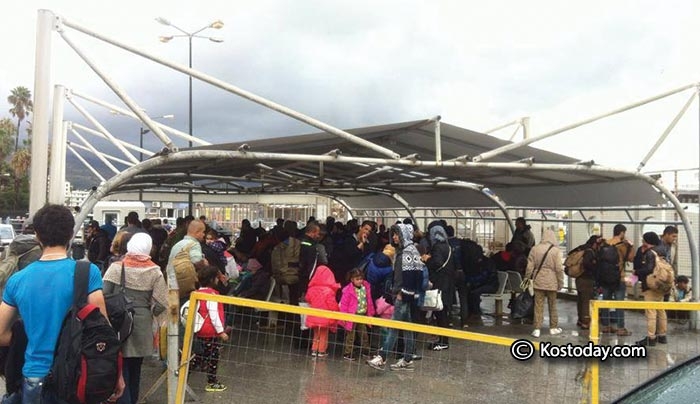 Από Κάλυμνο και Λέρο φτάνουν καθημερινά μετανάστες με προορισμό τον Πειραιά (φωτό)