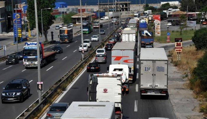 Δεν αλλάζουν τελικά τα τέλη κυκλοφορίας - Τι θα πληρώσουμε φέτος