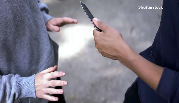 Νέα Σμύρνη: «Τους γνώριζα, νόμιζα ήταν φίλοι μου», είπε ο 15χρονος που τον μαχαίρωσε συμμορία ανηλίκων