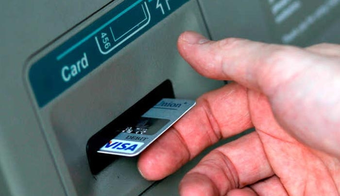 Προσοχή! Νέα ασύρματη μέθοδος κλοπής καρτών στα ΑΤΜ