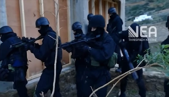 Καρέ-καρέ η διάσωση Λεμπιδάκη από τους απαγωγείς του [βίντεο]