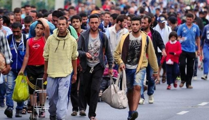 Η Κροατία άνοιξε τα σύνορά της με τη Σερβία για τους πρόσφυγες