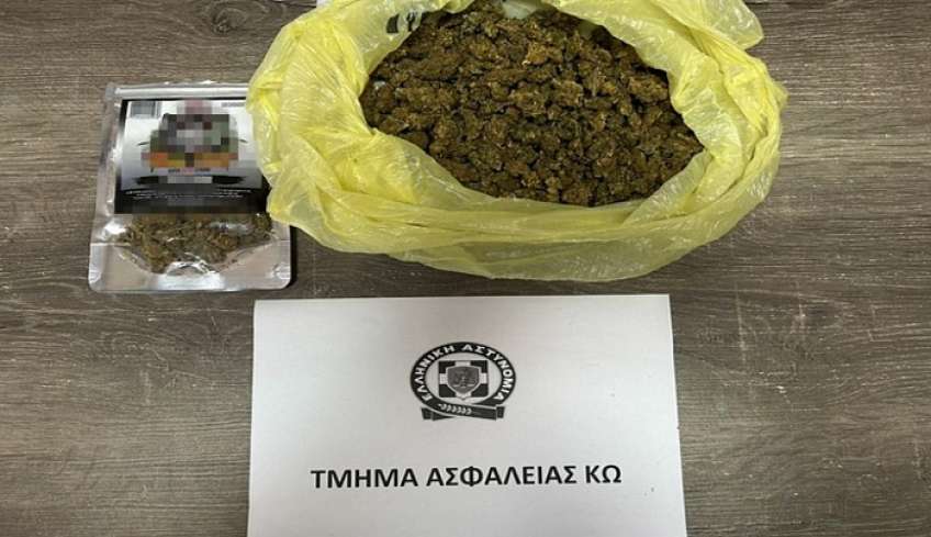 Συνελήφθησαν δύο άνδρες για κατοχή ναρκωτικών και αρχαιοτήτων στην Κω - Κατασχέθηκαν 163 γραμμ. κάνναβης και 42 αρχαία αντικείμενα