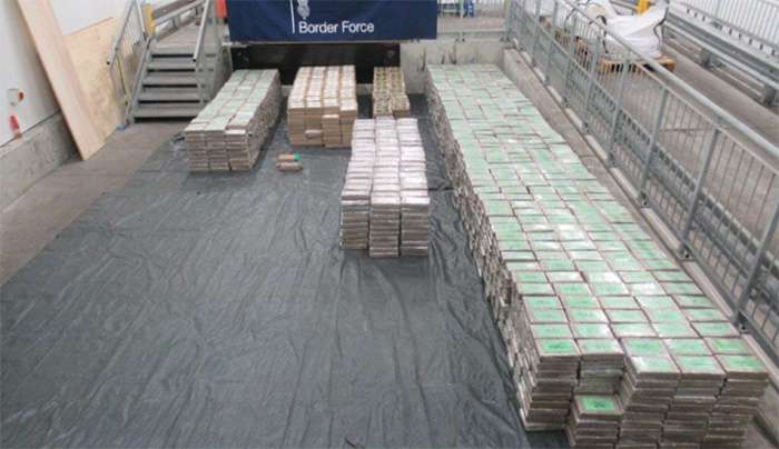 Κατάσχεση ποσότητας-ρεκόρ 5,7 τόνων κοκαΐνης στη Βρετανία - Ήταν κρυμμένη σε φορτίο με μπανάνες